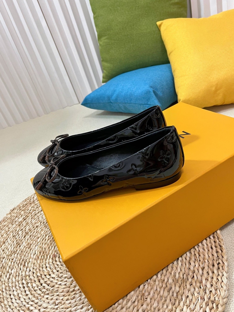 LV flat shoes